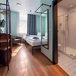 Schreder - Free Parking Hotel 3*
