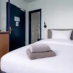 Schreder - Free Parking Hotel 3*