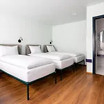 Schreder - Free Parking Hotel 3*