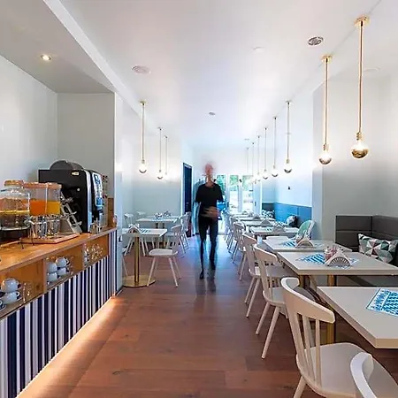 Schreder - Free Parking Hotel