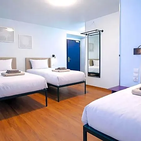 Schreder - Free Parking Hotel 3*