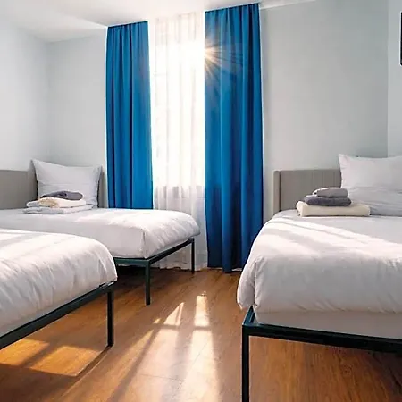 Schreder - Free Parking 3* München