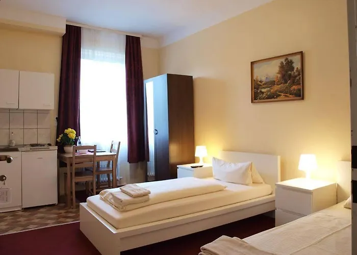 ホテル Schreder 3*