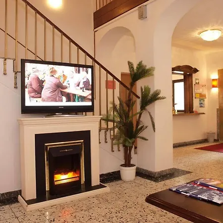Hotel Schreder 2*